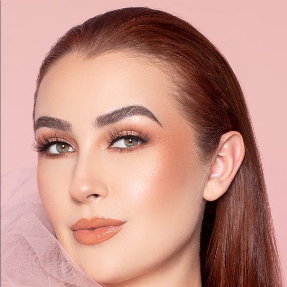 🌸KENIA ONTIVEROS BEAUTY GLOW AND GO KIT 🌸 - Picture 5 of 5